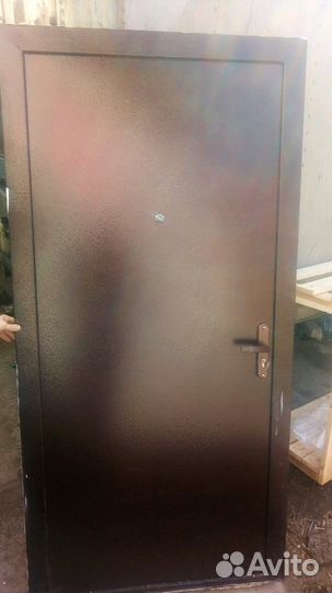 Двери входные железные б/у