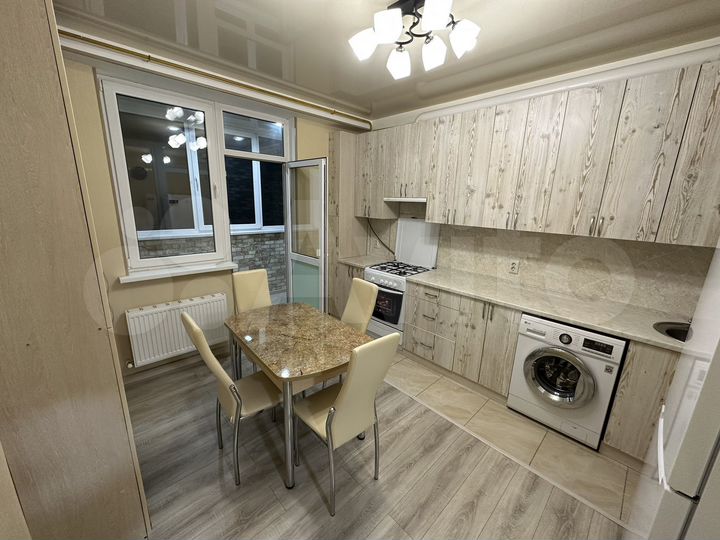 1-к. квартира, 50 м², 9/9 эт.