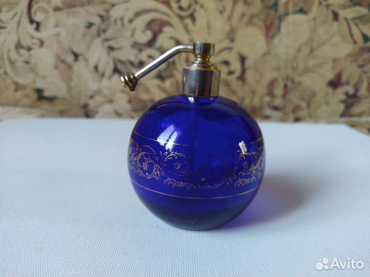 Флакон с распылителем