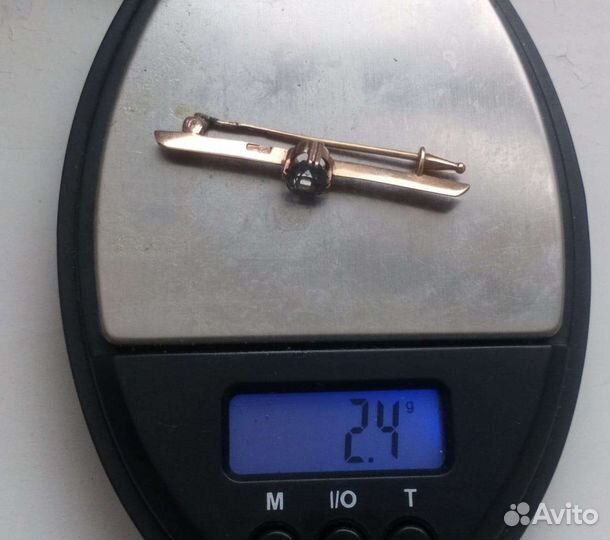 Брошь с александритом, золото 56 пробы