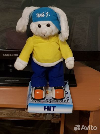 Музыкальная игрушка- заяц