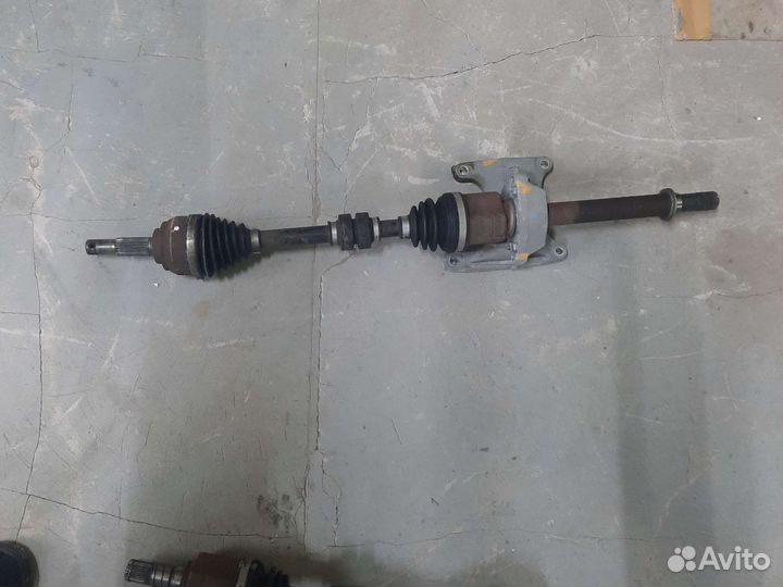 Привод правый Nissan Bluebird Sylphy KG11