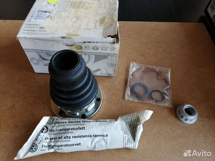 Пыльник шруса VW Golf 4 внутренний наруж