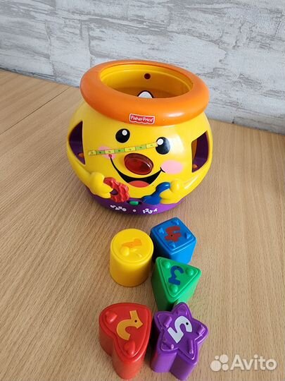 Продам игрушку горшочек- сортер Fisher Price бу