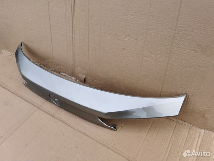 Lexus NX накладка двери крышки багажника