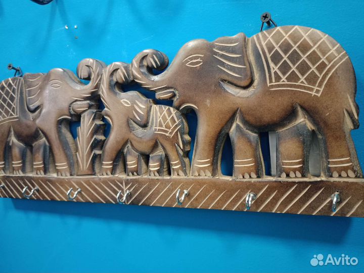 Ключница настенная из дерева