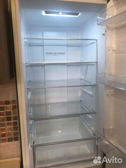 Холодильник новый