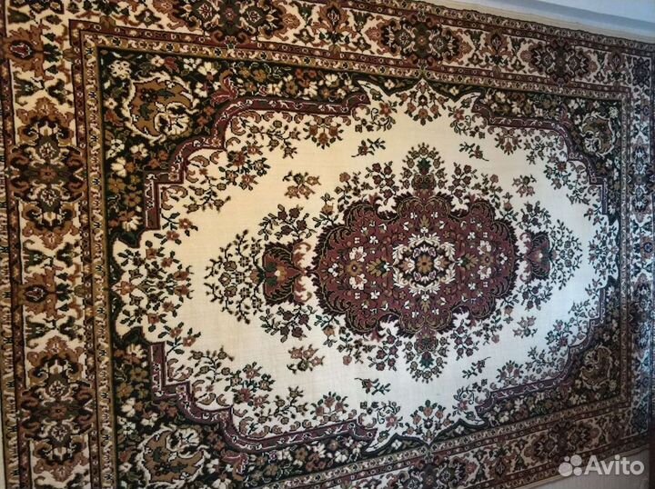 Продаётся ковёр