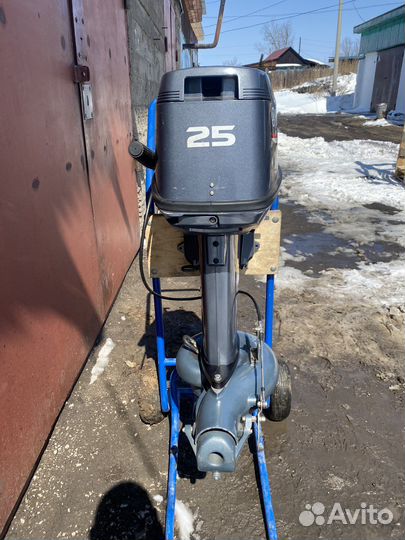 Мотор yamaha 25JET