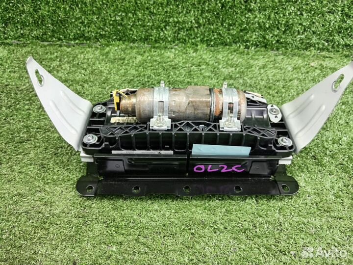 Подушка безопасности пассажира 5K0880204A Volkswag