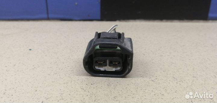 Разъем Avensis II 2003-2008