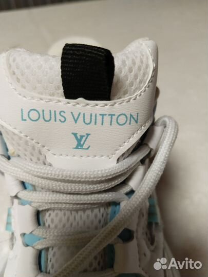 Кроссовки женские 36 размер