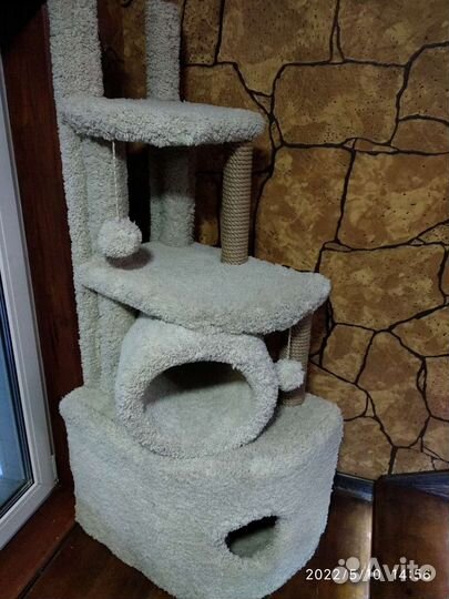 Дом для кошки, готовые когтеточки