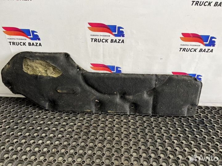 Шумоизоляция двигателя правая