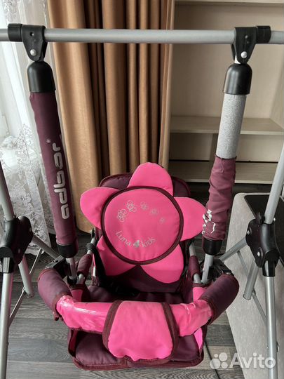 Детская качелька