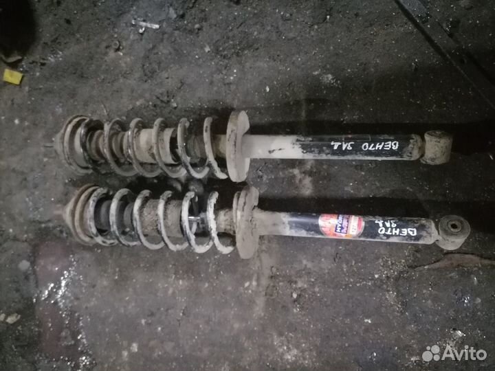 Стойка задняя volkswagen vento