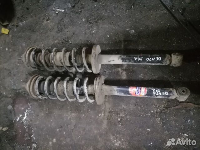 Стойка задняя volkswagen vento