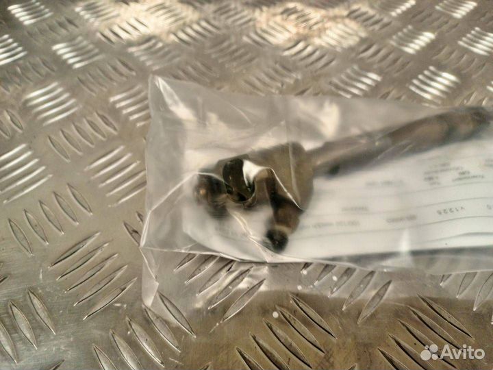 Форсунка топливная Mercedes-Benz C-Класс