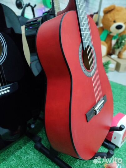 Гитара классика красная матовая