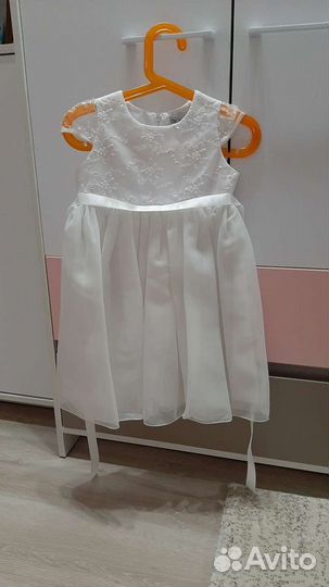Платье белое