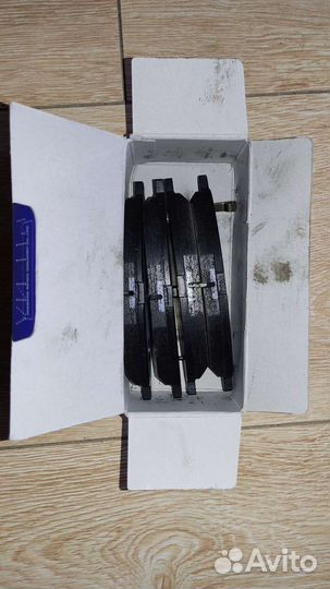 Колодки тормозные akebono AN-675WK