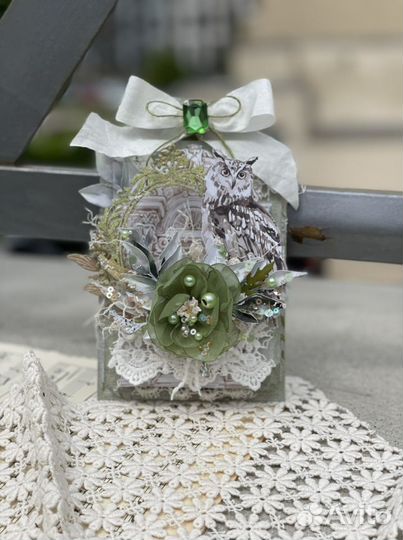 Поздравительная открытка-тег ручной работы