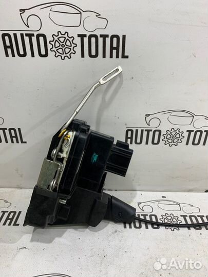 Замок двери задний левый Ford Fusion fxja 2008