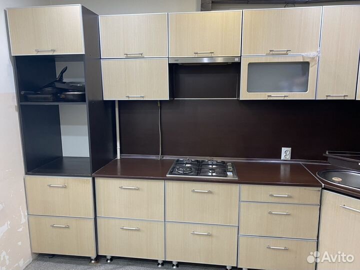 Кухонный гарнитур