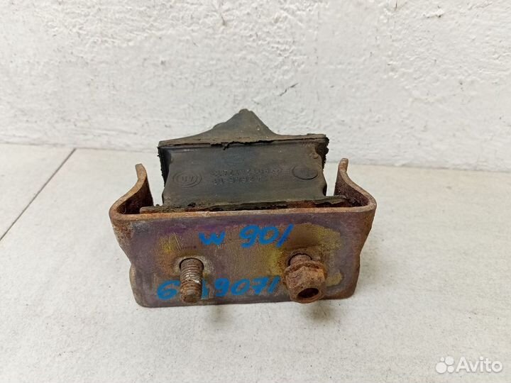 Опора двигателя