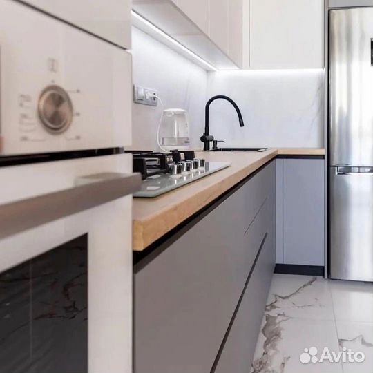 Кухня с техникой