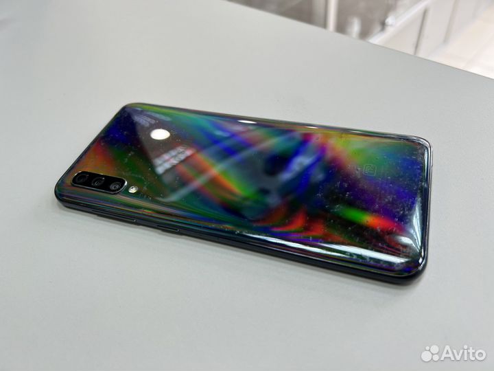 Телефон Samsung A50 4/64