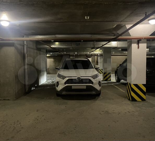 Машиноместо, 24 м²