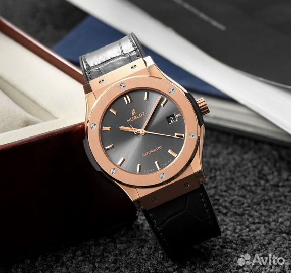 Швейцарские часы Hublot Classic Fusion Racing Grey