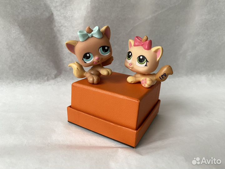 Мини Littlest Pet Shop зайчик 2010г редкий