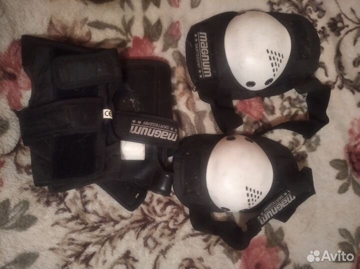 Наколенники для роликов