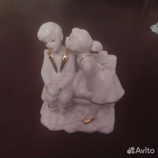 Статуэтка Поцелуй