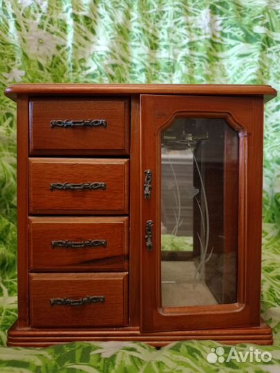 Шкафчик комод шкатулка для украшений интерьера