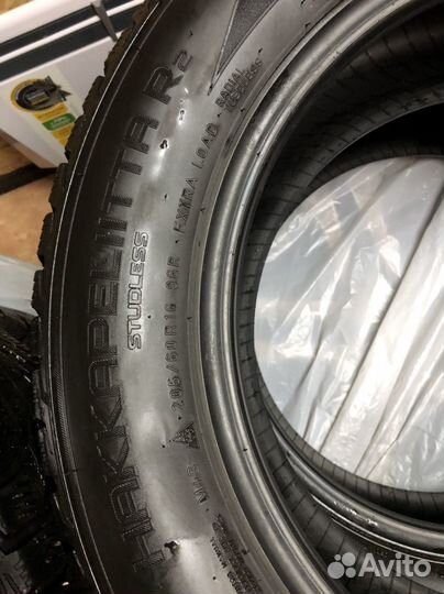 Nokian Tyres Hakkapeliitta R2 205/60 R16 96R