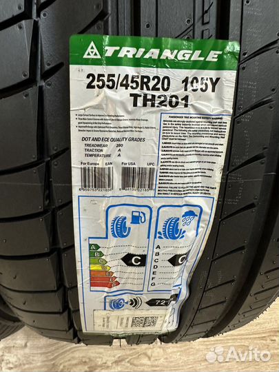 Triangle Sports TH201 255/45 R20 104W