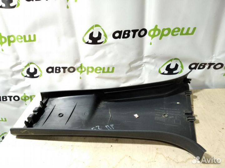 Обшивка стойки правая Renault Megane 2003 2009