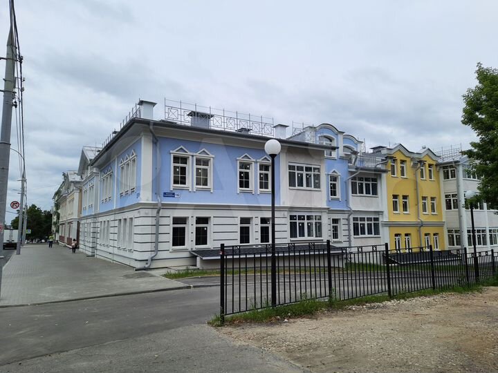 2-к. квартира, 92,2 м², 2/3 эт.