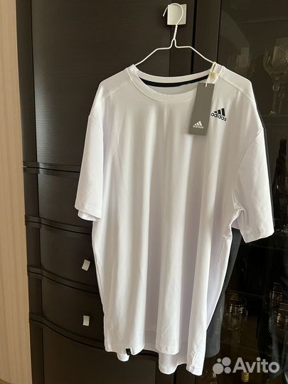 Футболка adidas