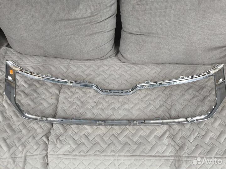 Рамка решётки радиатора Шкода Кадиак 2019-2021 гг