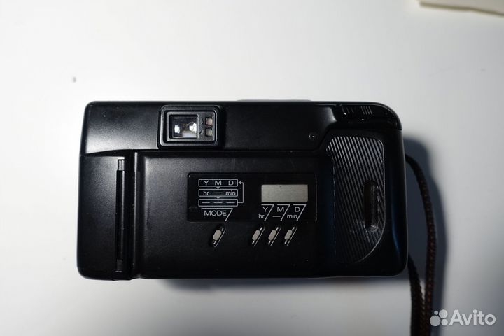 Фотоаппараты Nikon TW Zoom, Fujica Flash, Pentax