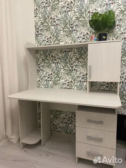 Стол компьютерный №5