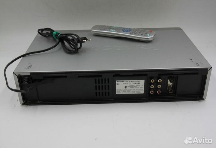 Видеомагнитофон Panasonic NV-FJ620