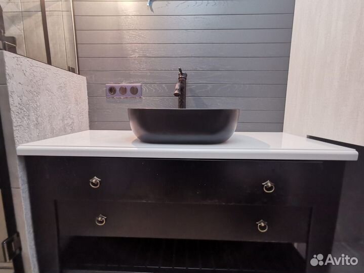 Столешница с раковиной для ванной комнаты