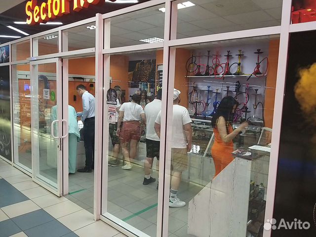 Продавец консультант в табачный магазин