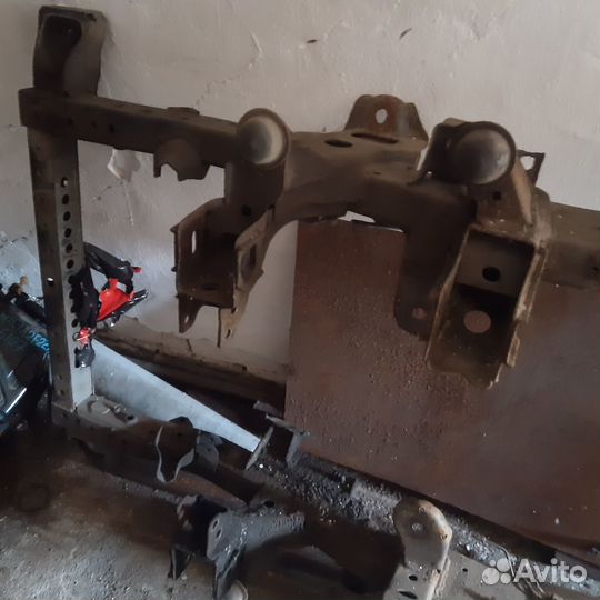 Продаю раму на toyota surf