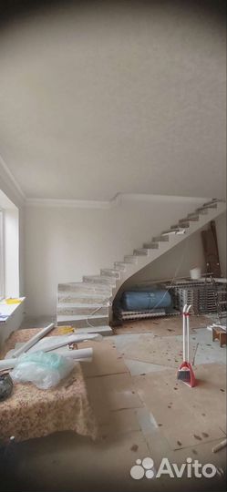 Штукатурка, шпаклёвка. Обои карниз ламинат.Короед